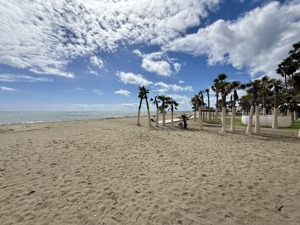 6147b6f1-9772-489f-93f8-98faacd34e6e