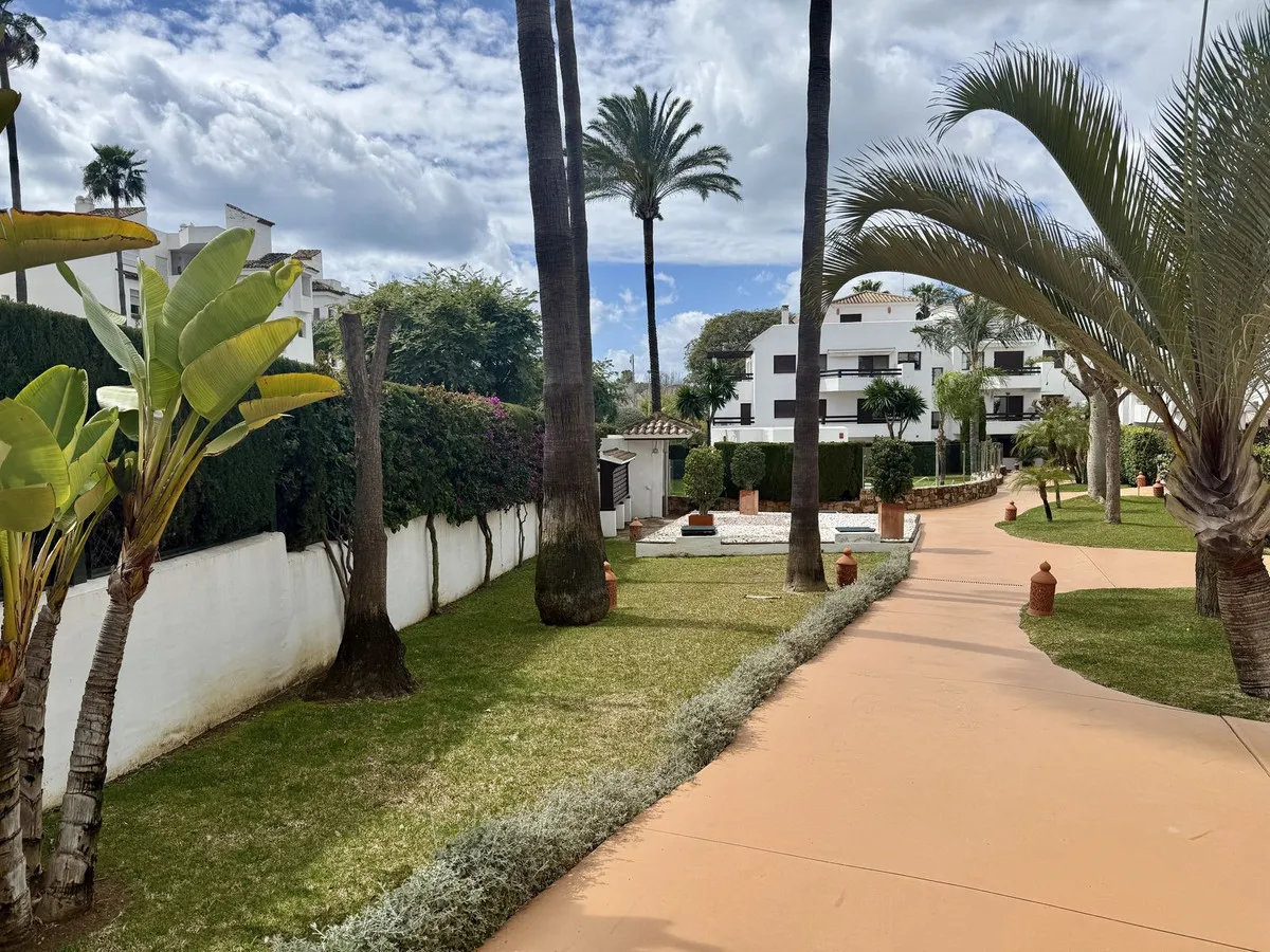 abeb7d66-cab8-4b68-97ad-99029e9d8ac6