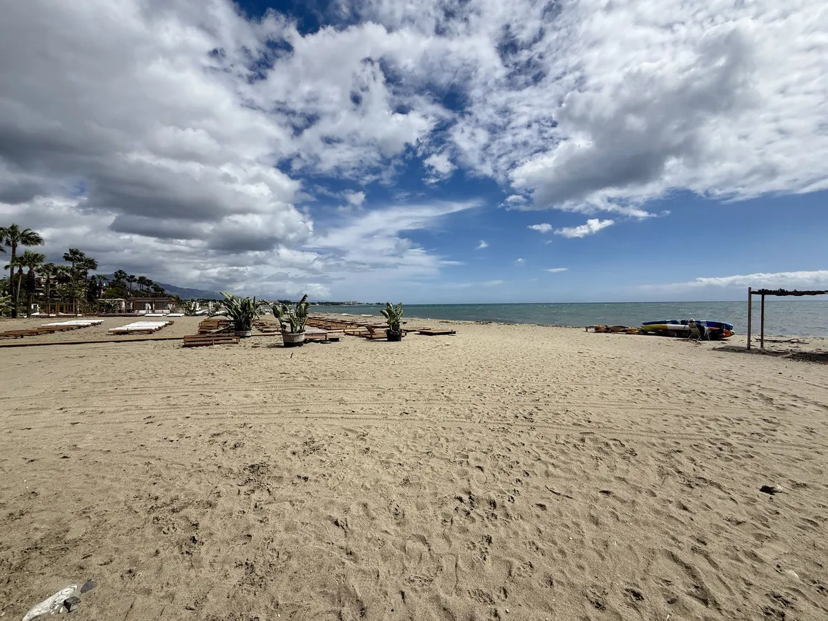 db2a2243-438a-4721-a4f3-1fd1e07e443d