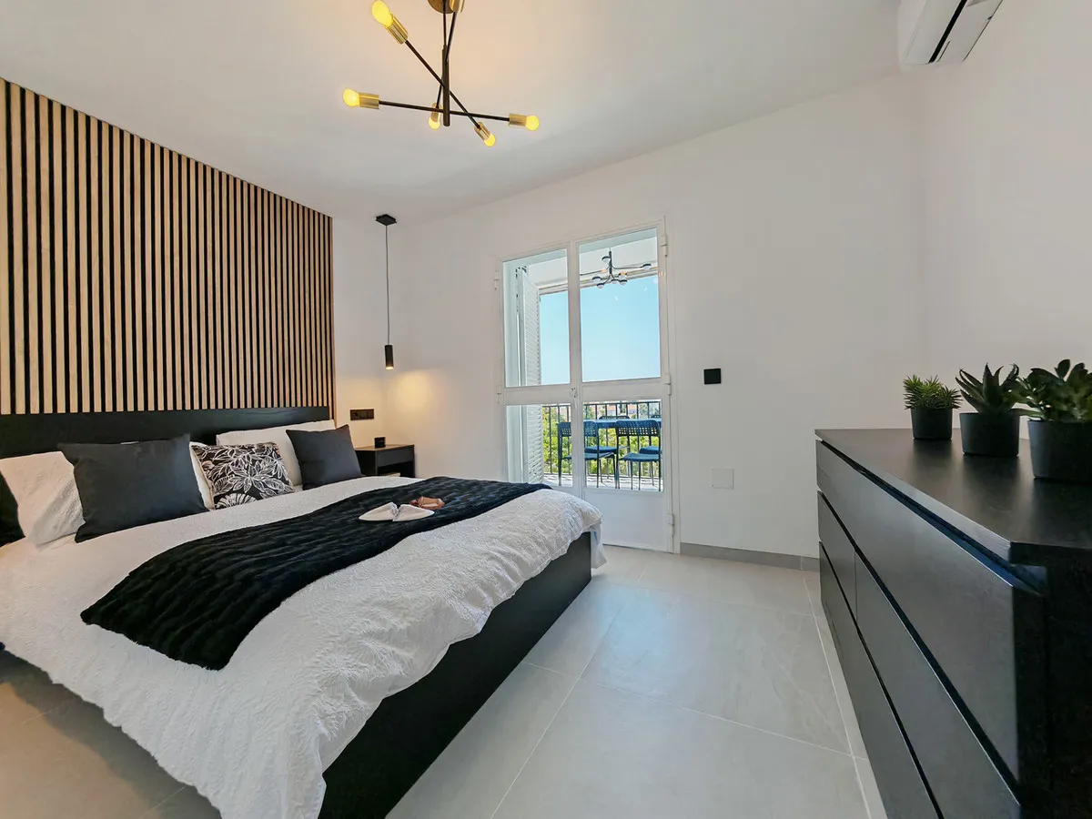 63d4ed32-44d3-476e-8374-aa99e6eef86b