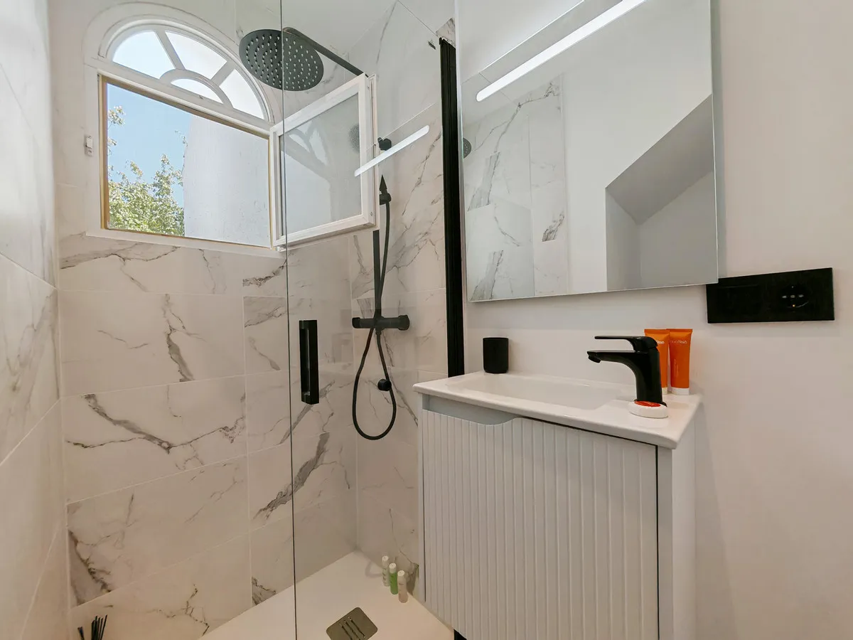 86f2aa94-1a81-4640-b18a-cf63577cd9b4