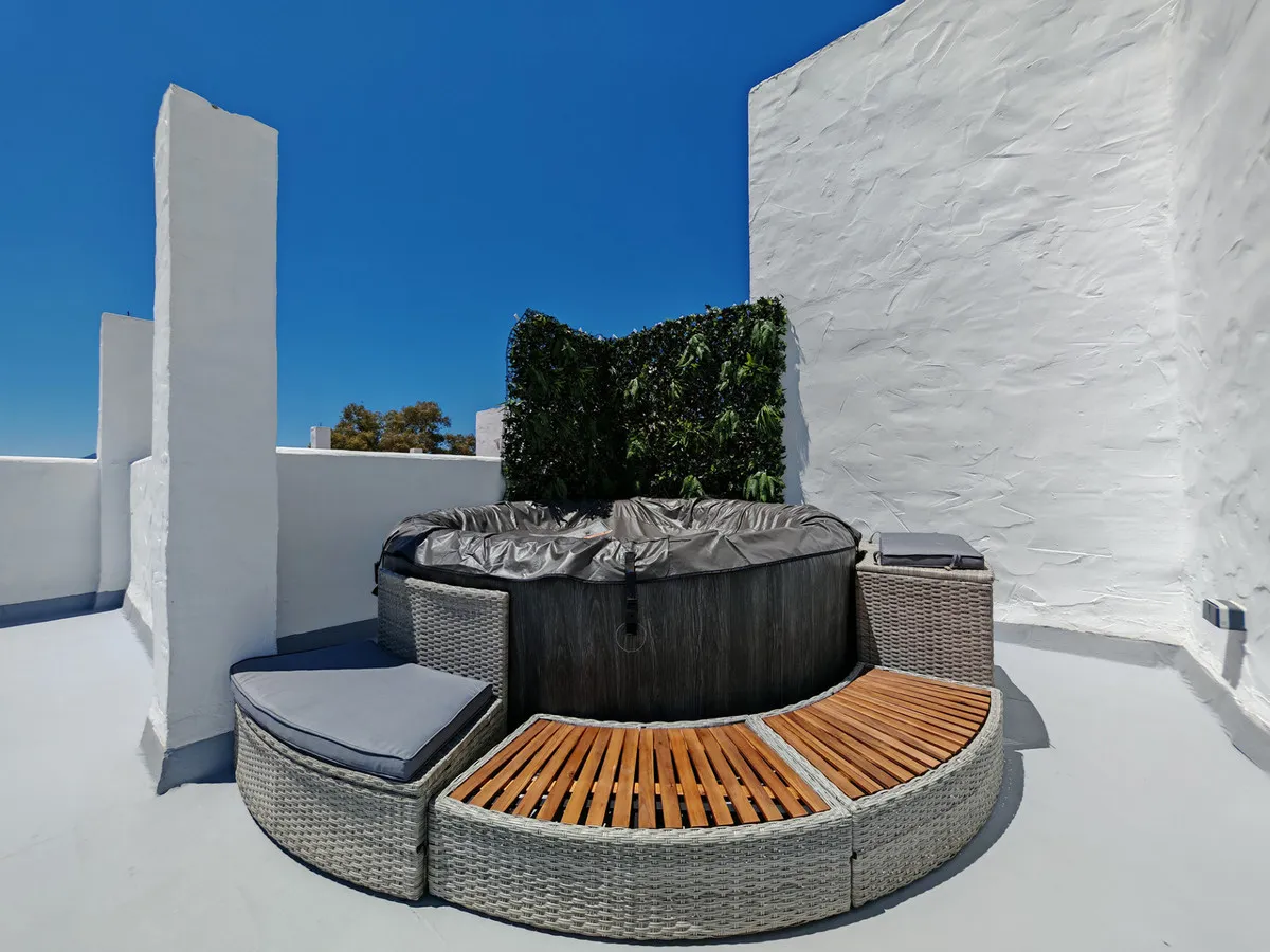 b401b0eb-f425-488b-8a06-8752bc53a836