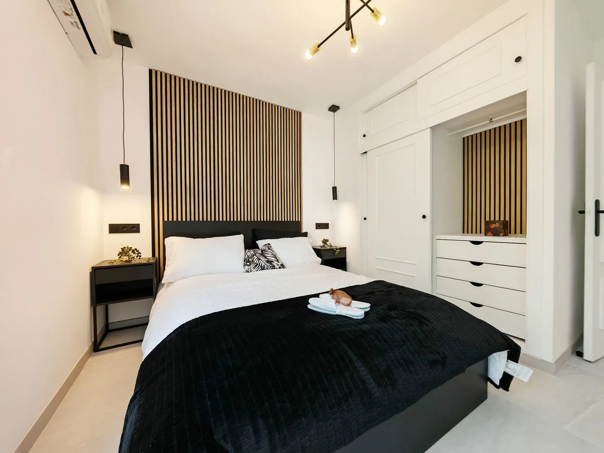 d4f40698-c05d-4a12-8862-e0d55f9683df