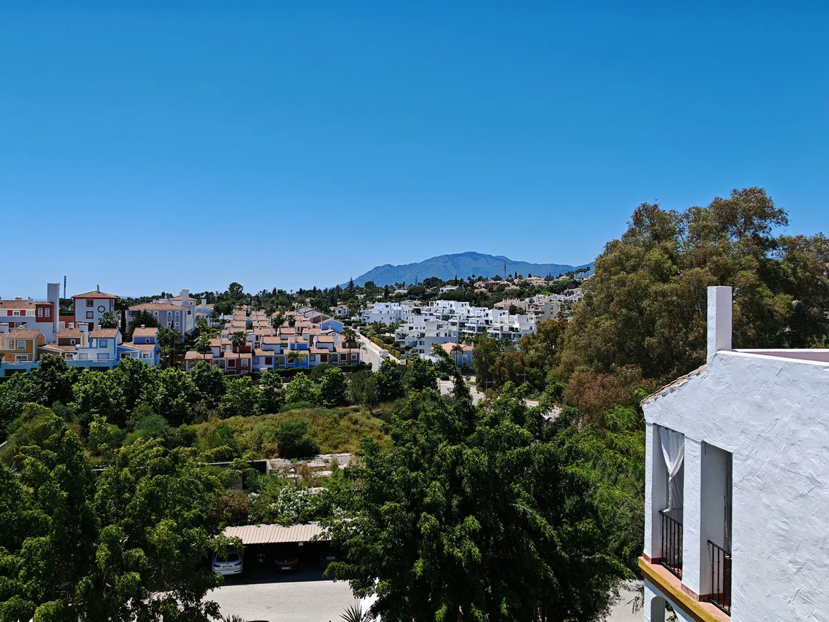 db9554f0-d9fc-4663-8ec8-849a0a9359d9