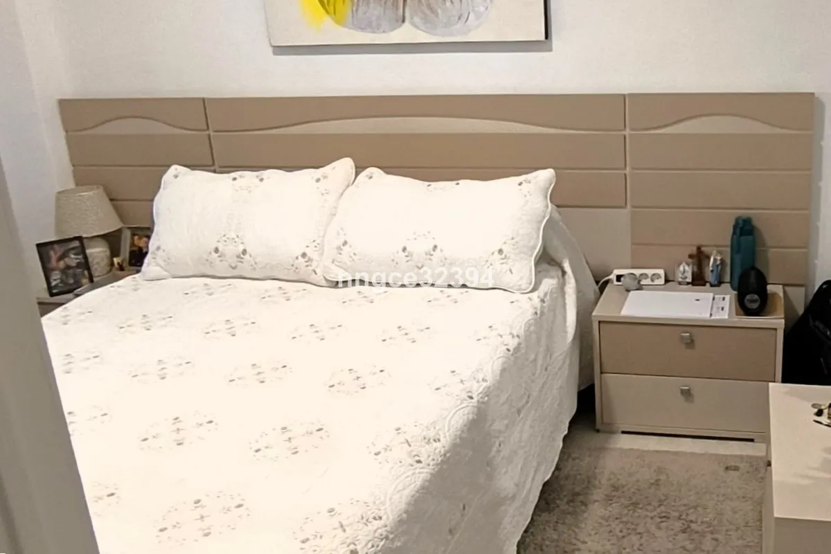 32f03b24-3aca-412d-8afc-26f351d87d05