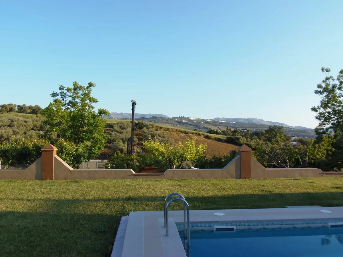 6d06b1d2-78b8-4df3-a63a-c01fb776e2ac