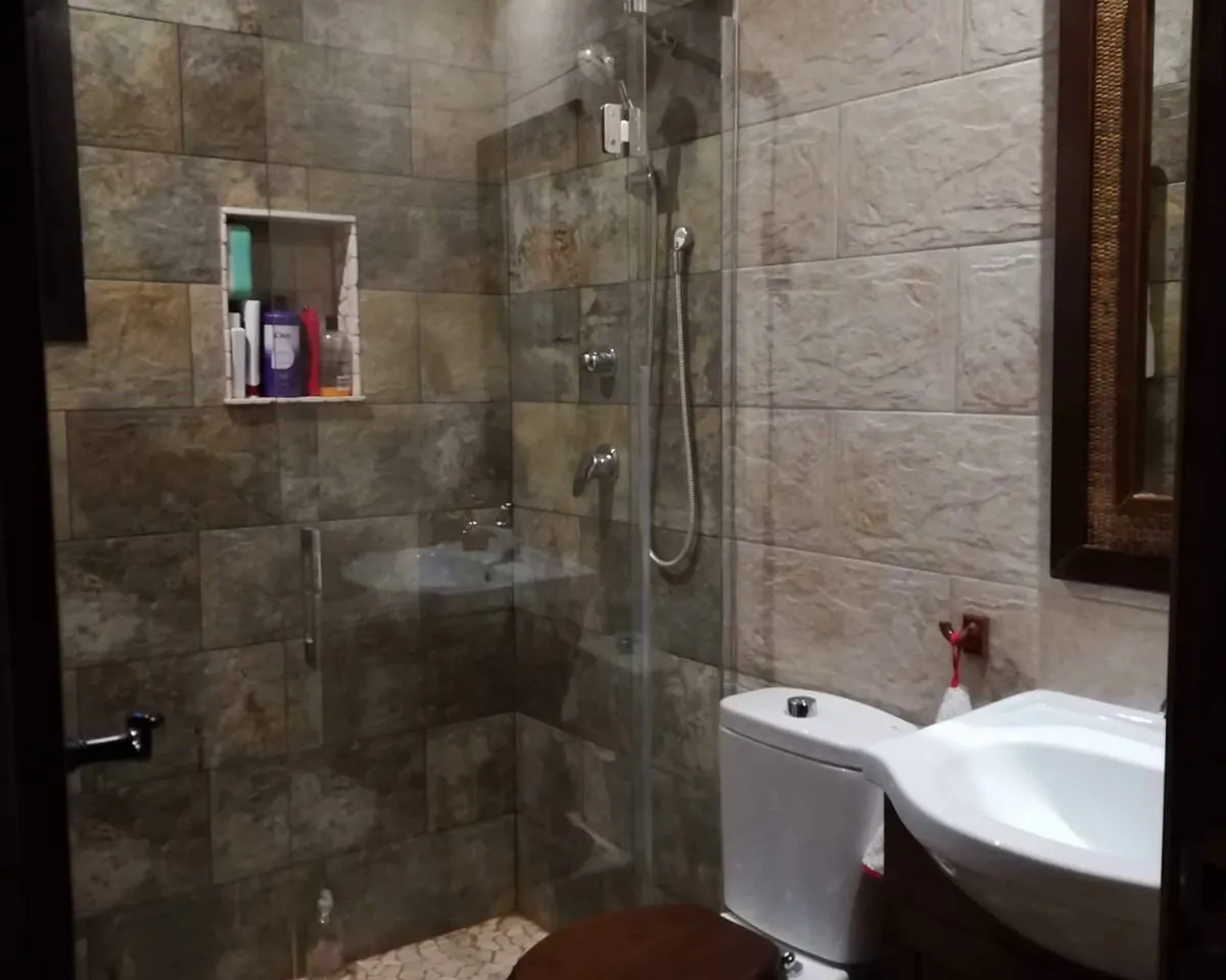 d5ad6179-f66a-4b7f-be34-d0b3f104c60c