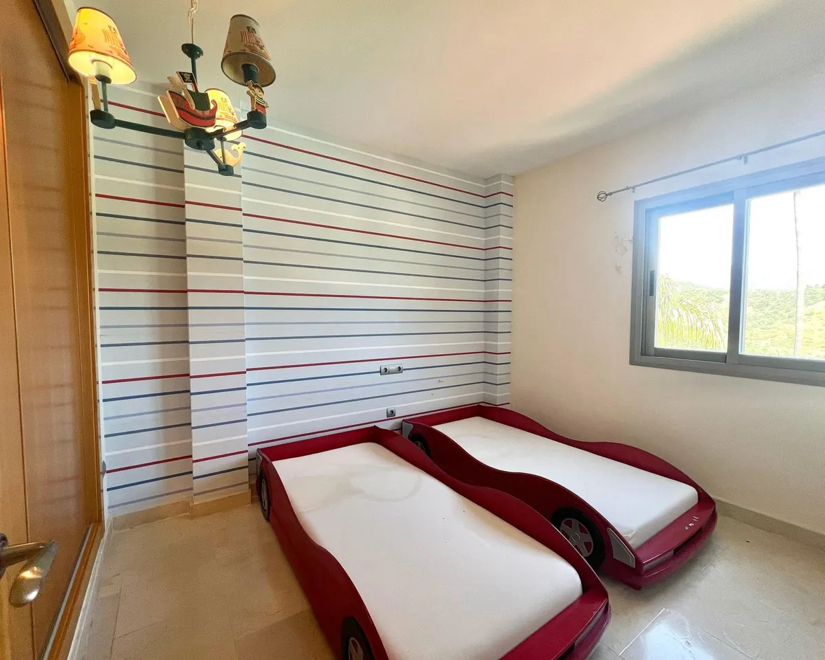 a2bd18c9-7a49-4be2-ae2a-8100b624a2c6