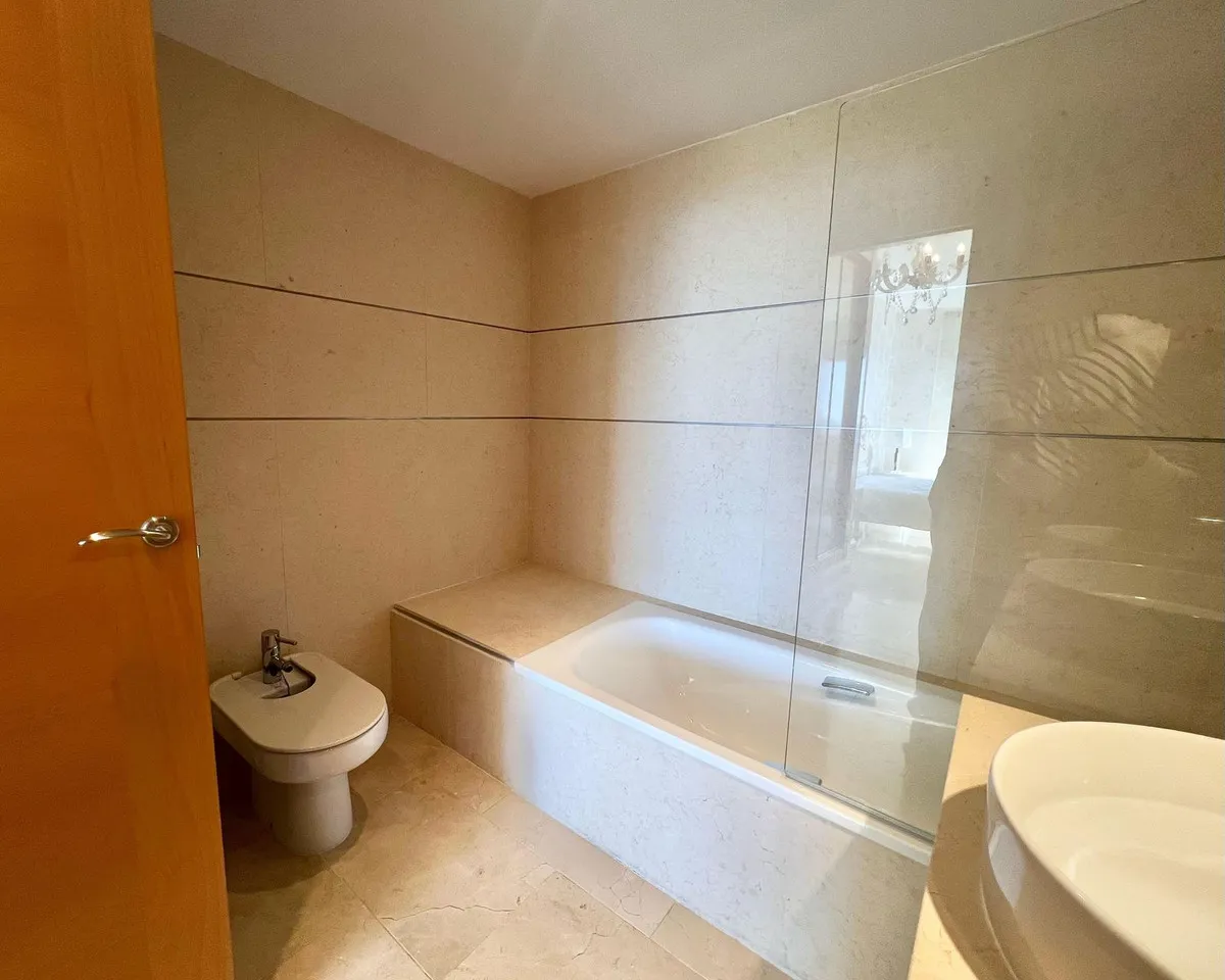 a371a26b-d375-40a7-8df7-c8c38b1b1f57