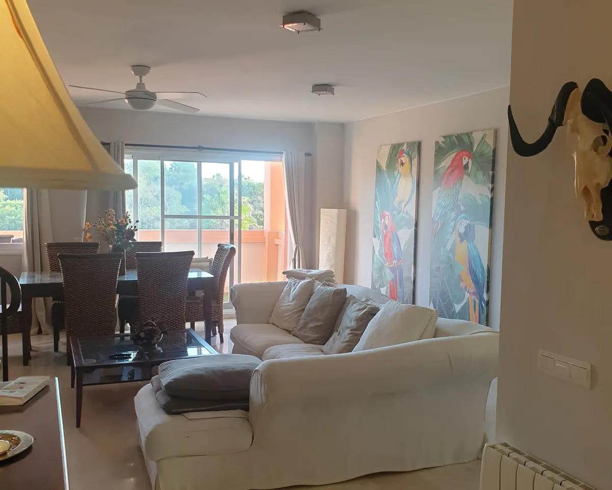 37c830e2-6a0b-4fdf-8bcd-f177f8ad6109