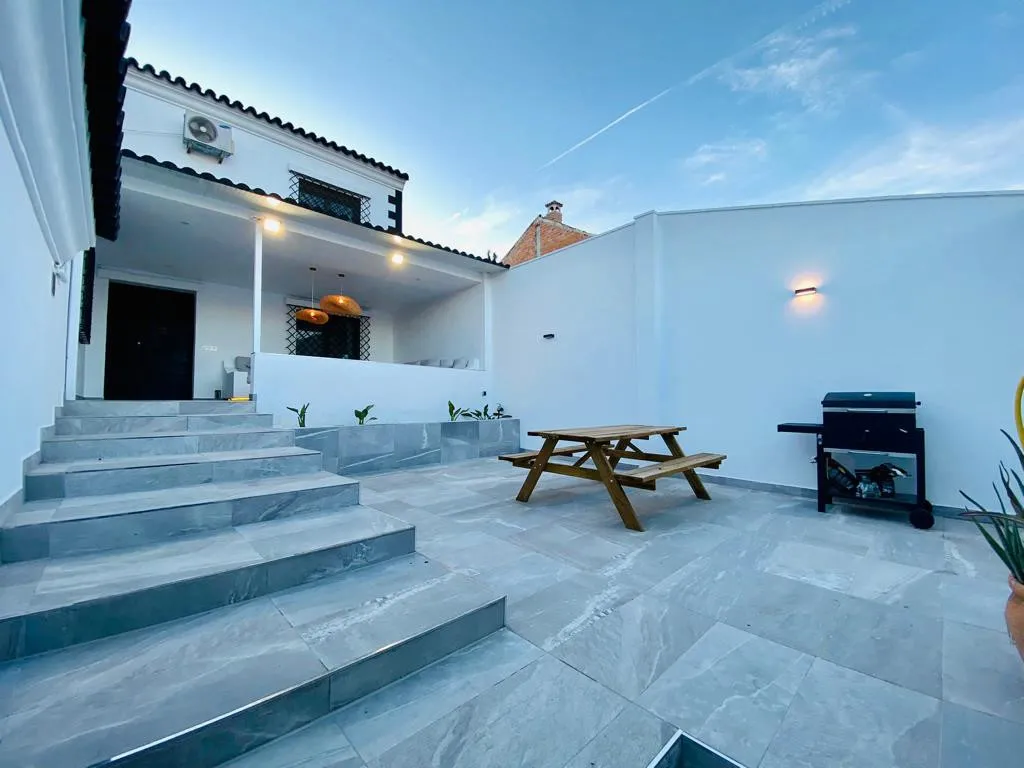 0608403f-3504-4acb-b60f-004726ea293d