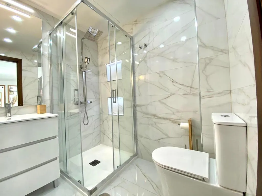 1c412357-cf18-402b-aa74-97d38caa8947