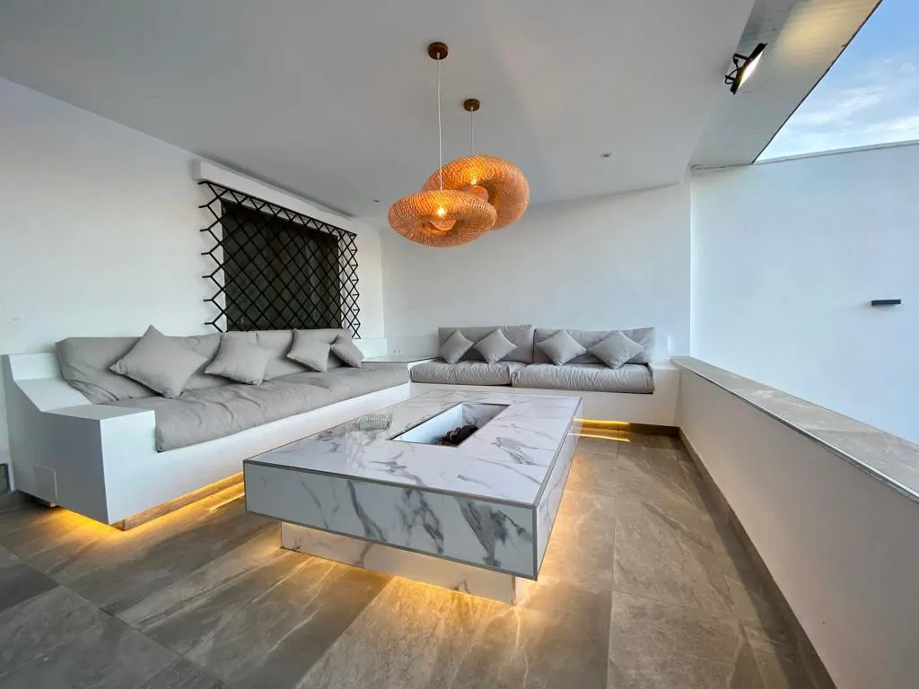 de6cd9b6-2a7d-45f8-bf63-aaf0f967eacb