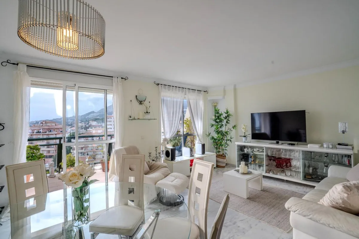 d58f8657-c8c4-44e9-ba88-c55dafec93e2