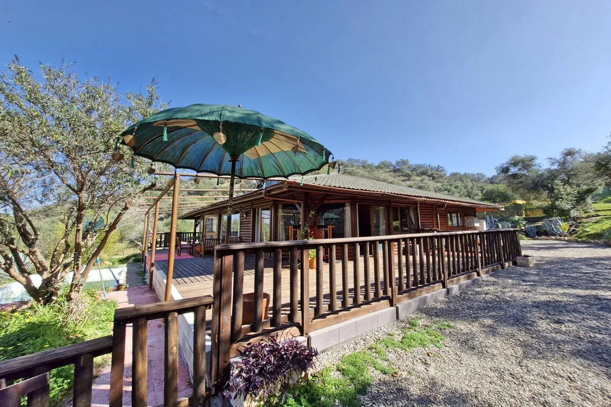 05e802eb-48bf-41f6-bc5e-3bb4e9ed8300