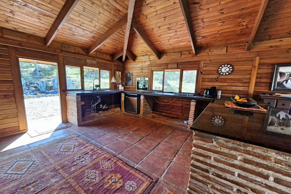 1843c88b-941b-4750-b3e0-21eb98fd127e