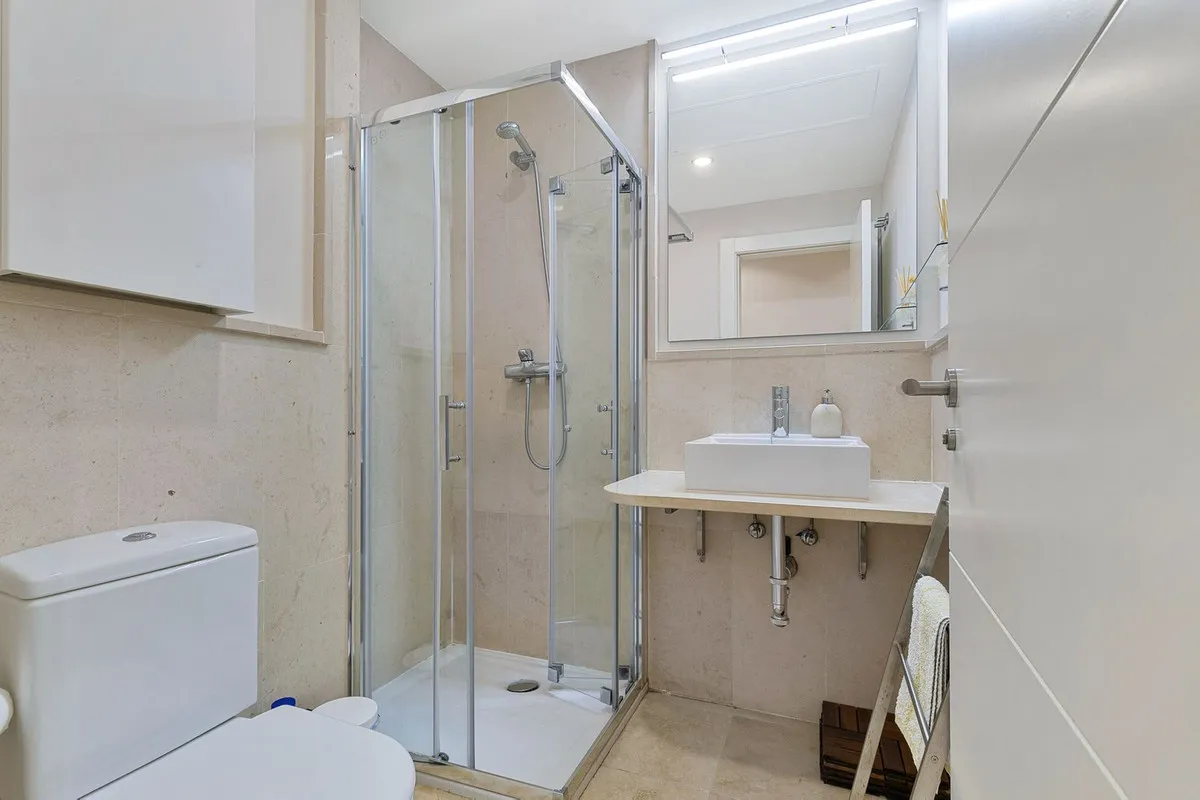 61596cba-1618-4c1a-b574-ad8182fb2c7e