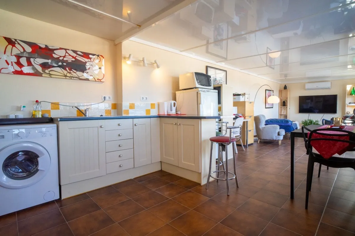 347a638b-d631-468b-a336-0b51e3b1c61b