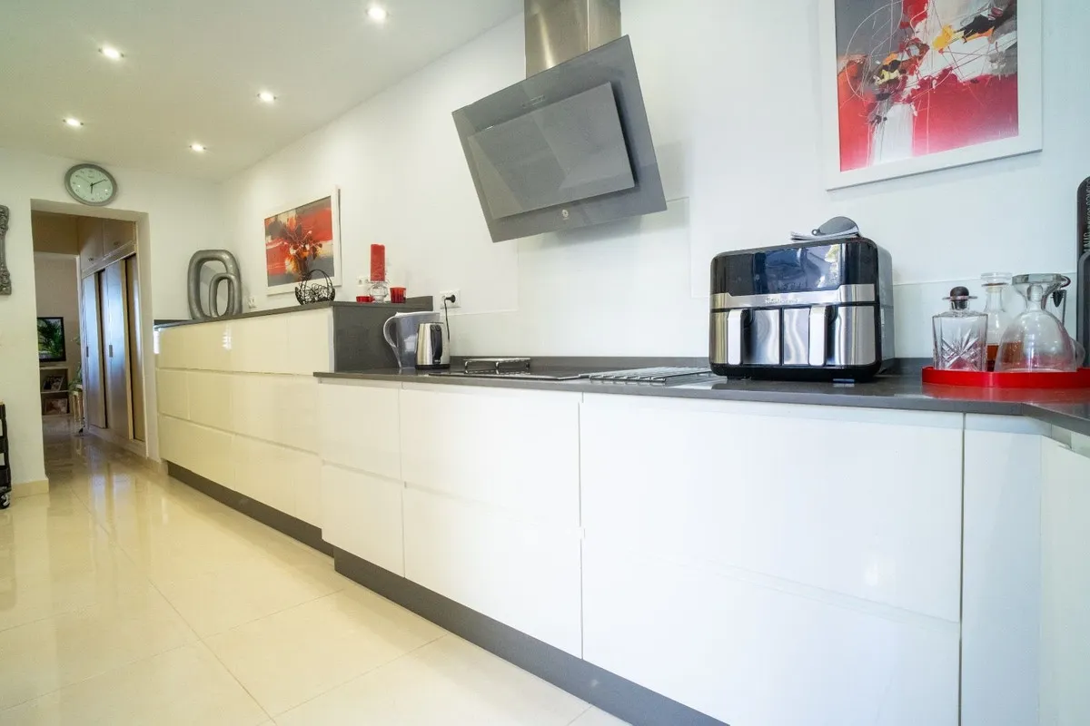 87907422-8a93-4b12-85b0-7aa9f335b3c9