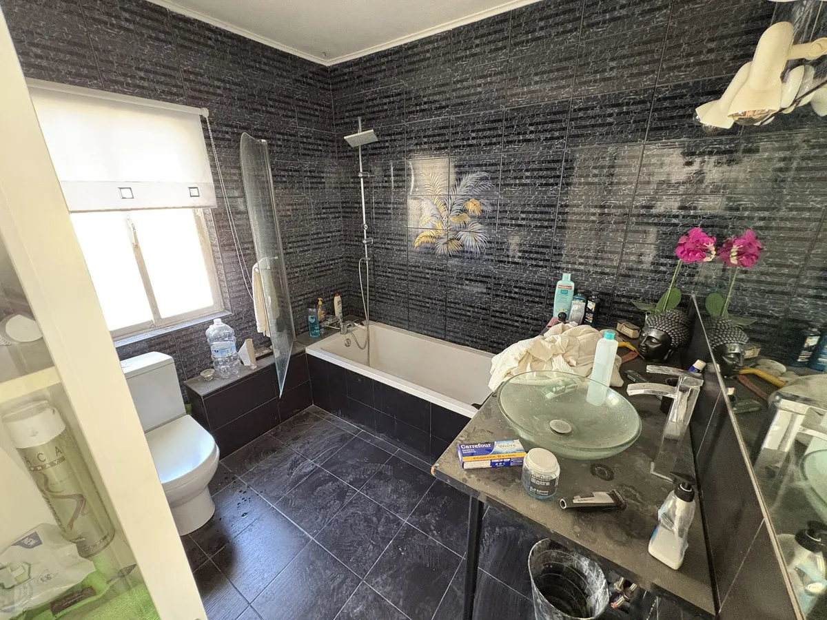 d11b4e74-2529-428a-b59a-4f43b1a87b91