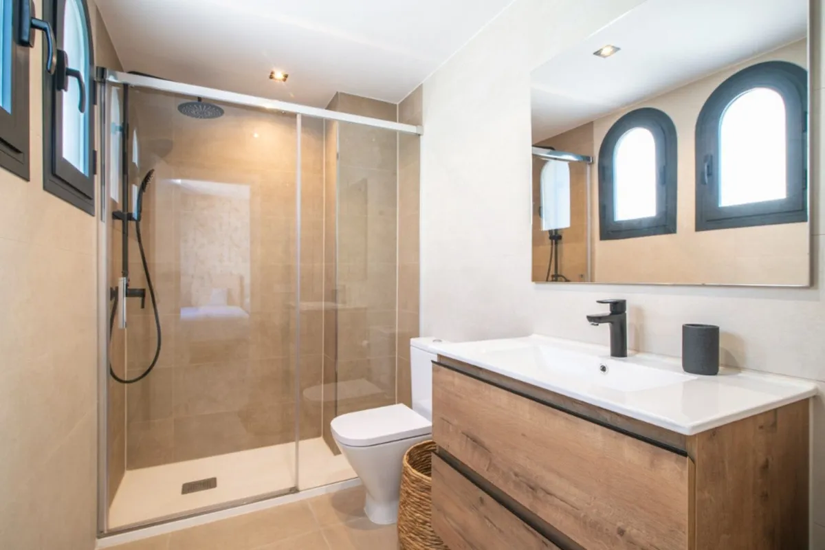 5512d037-8a83-4215-96f5-23e56b48e012