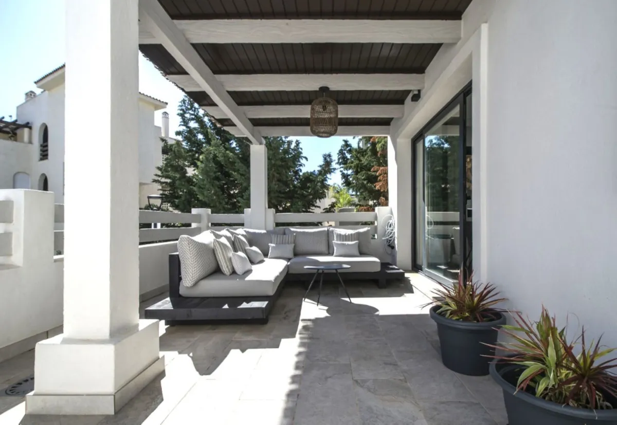 6838d67e-3575-406b-b9d9-e71662524cb3