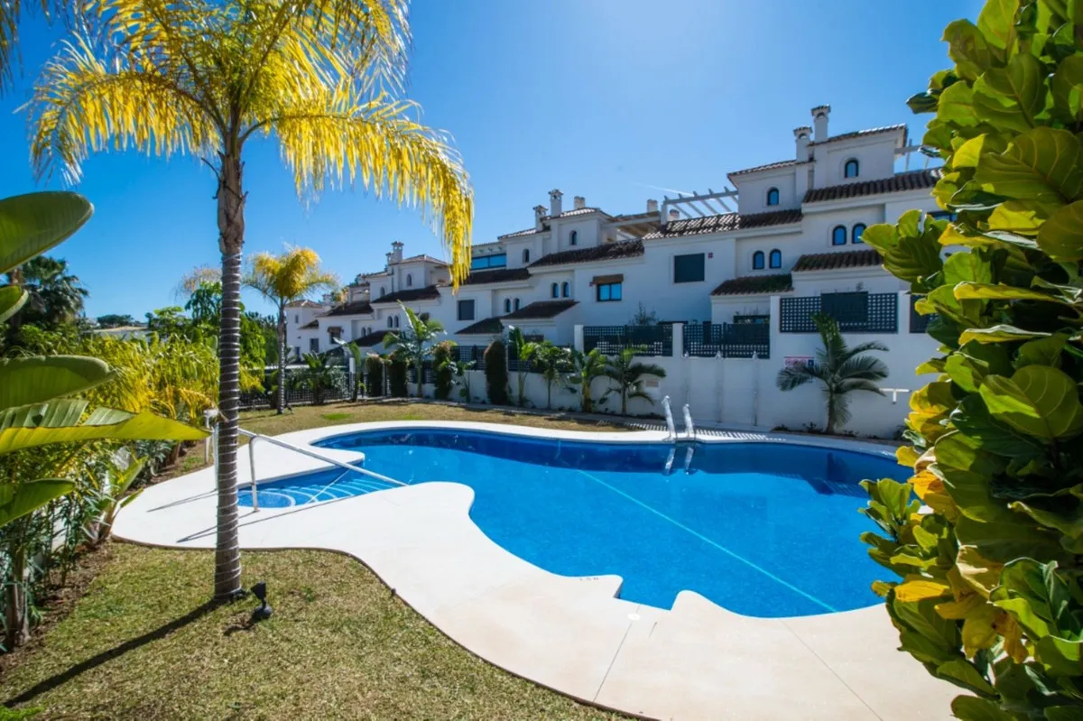 d0949b45-4fdd-4592-aba9-6fdeb0e4fa88