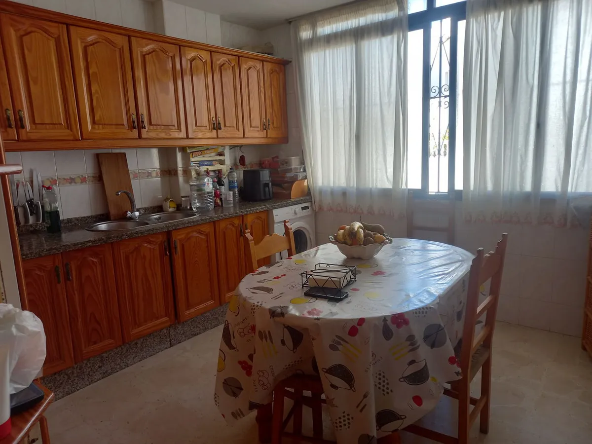 6aa064d7-e9cd-45b1-b3cc-9b1fb5952f54