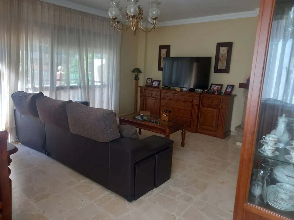 846ec993-4b3f-4c96-b288-f3936b20afe6