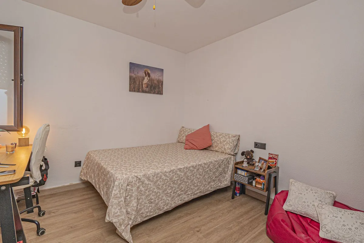 95c44012-bc86-40fe-919d-30e7c93444e5