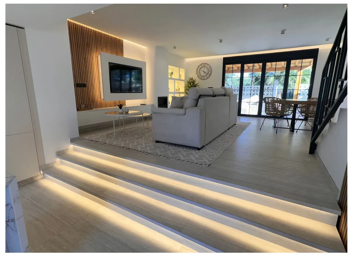 06bce956-70f8-4154-ad83-9f8b9d2d81ad