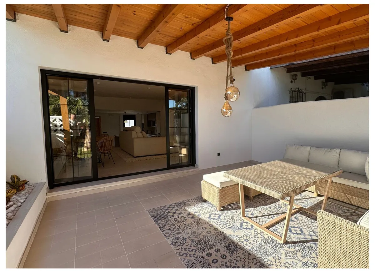 4b8682c5-3dce-4d8d-b9b6-6408114d8275