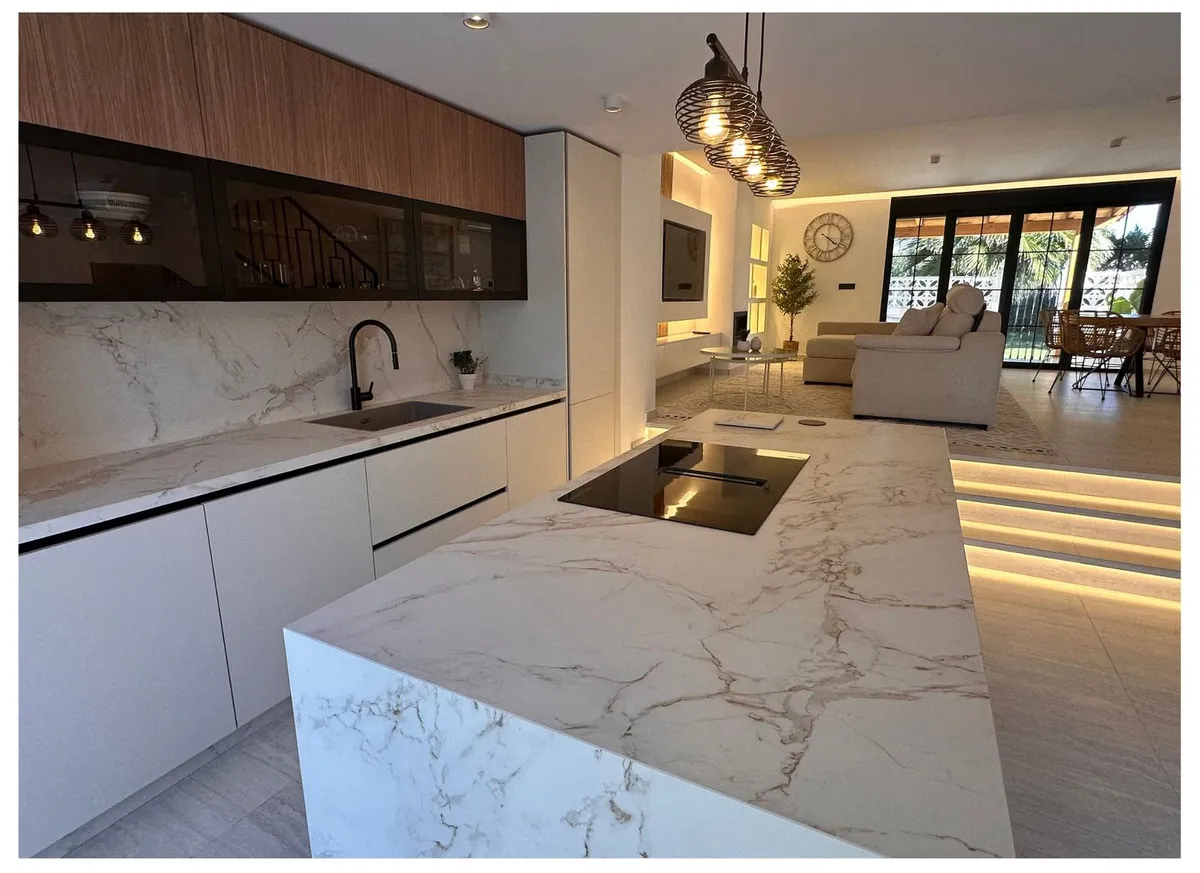 85ae22ea-5f90-469b-9c12-5c30d9dae50c