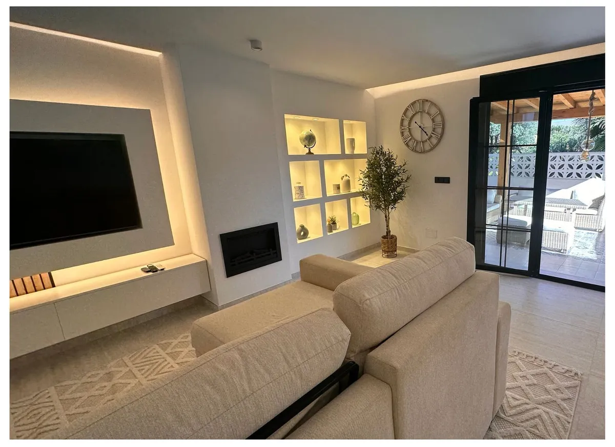 ae4dfcb3-b5bf-4c01-b080-d5d659783932