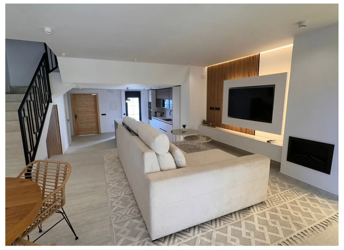 b7e121d5-705b-4316-9b69-44bd17b4002f