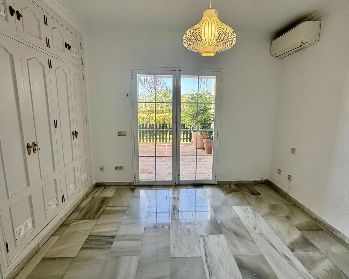 007c7cf1-c729-4619-a537-c5a106ded462