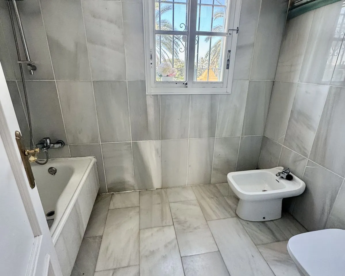 1dd08a92-6733-4838-9c18-36817f778ac0