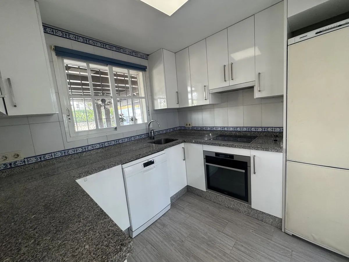 f1befb86-6445-4c19-a2fd-31f0805be649