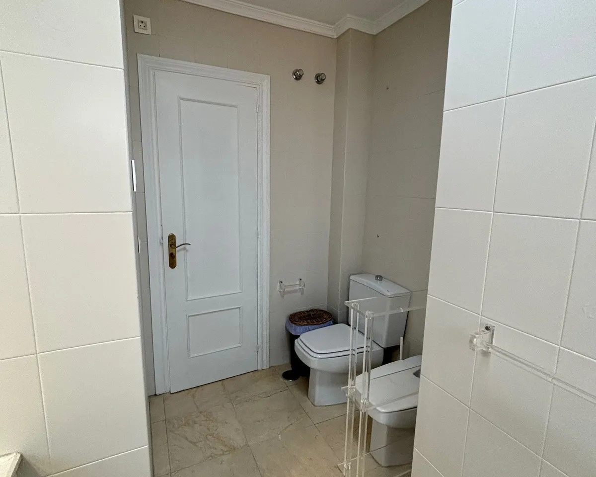 38d11bf7-04c0-49f4-b26c-11e195525780