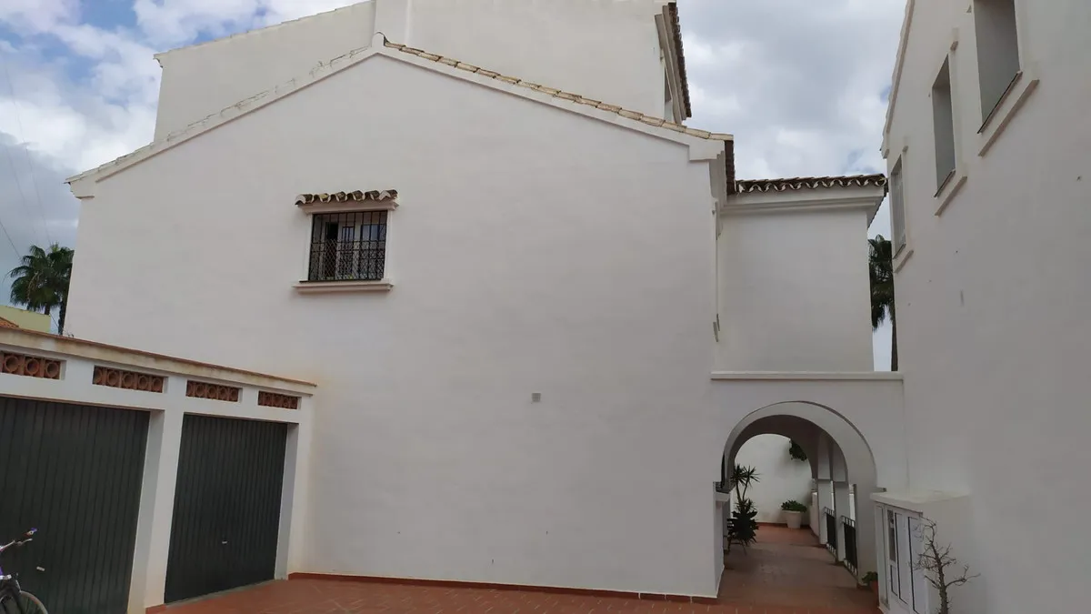 56d6bd76-4829-4234-9788-fd5c68fa13c3