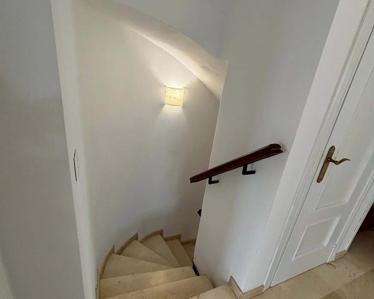 68303638-f2fb-44e0-85d4-bd44150a37c1