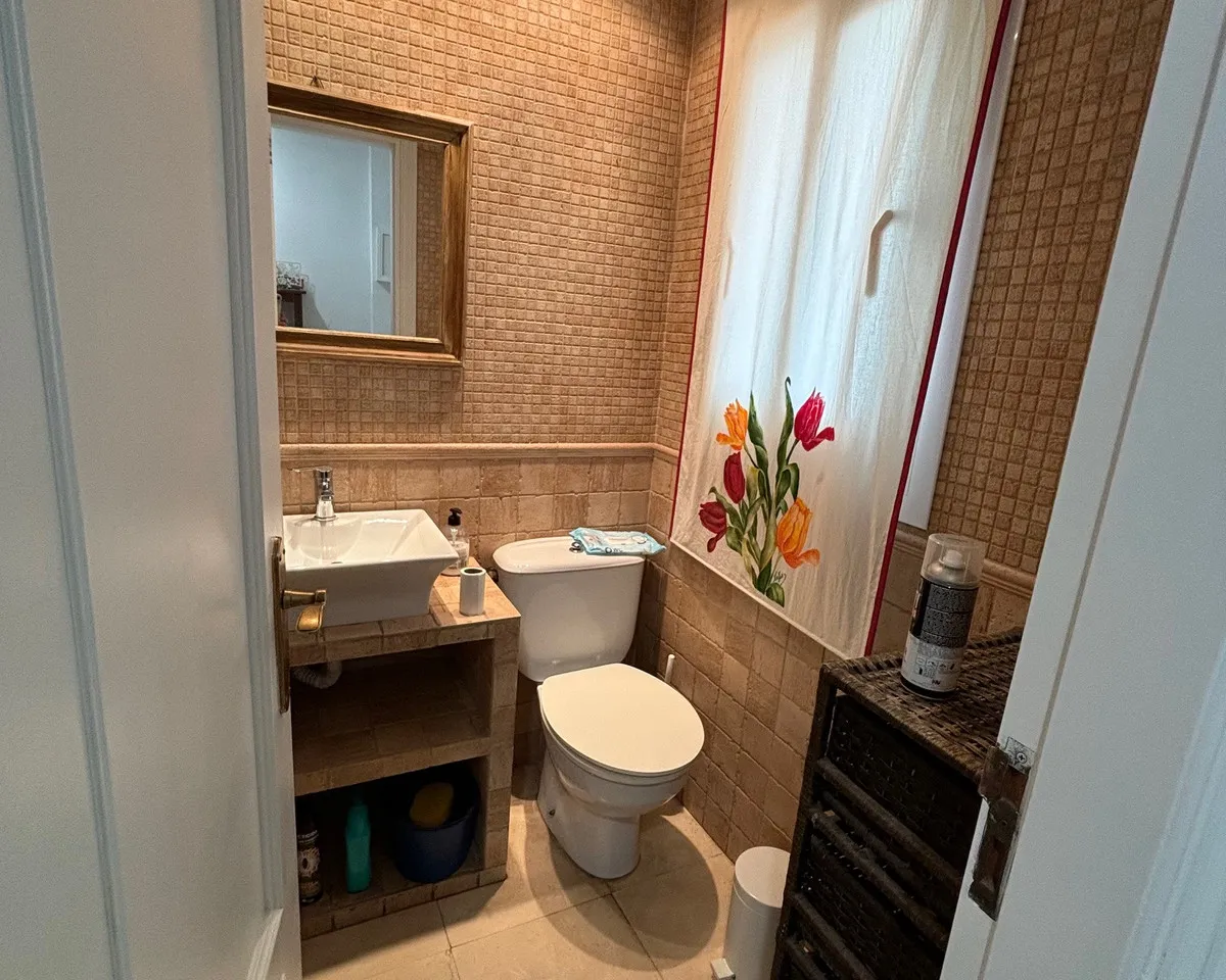 d2478827-0296-4267-9bbc-80757f1edc42