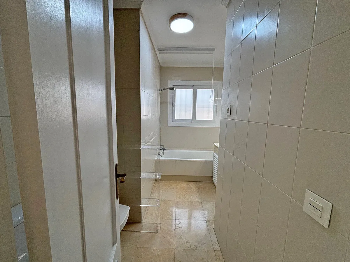 f19a2fd7-23ae-4c49-b596-20abfcfe2bc9