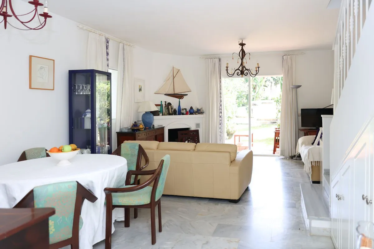 665b8400-bdfe-4ed0-ab41-75d693099d79