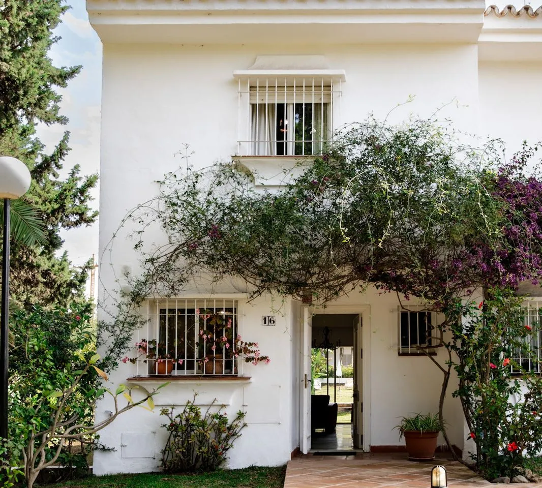 e7f559df-c8af-4a60-b574-2612370027a0