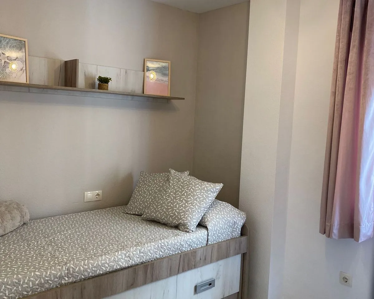 9bbd50fb-6e1c-48fb-8a07-21665913ff25