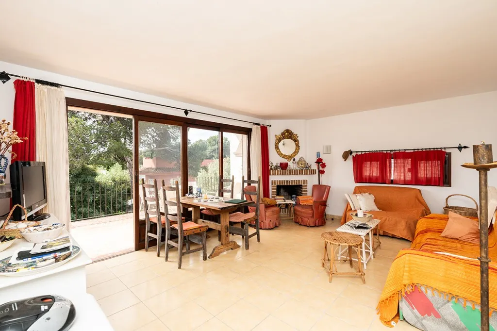 4aafc9de-c7d4-4051-bdb3-7962160ade8e