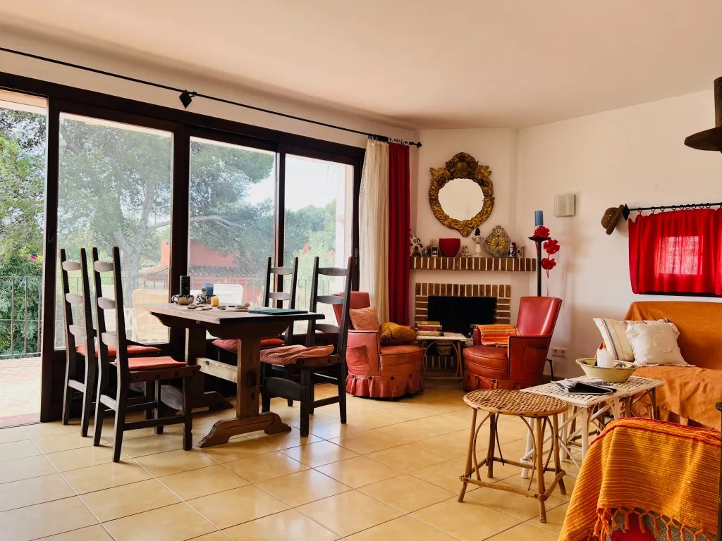 6ecb1e4d-2f5f-4f8c-8bc0-bc45d1d34a69