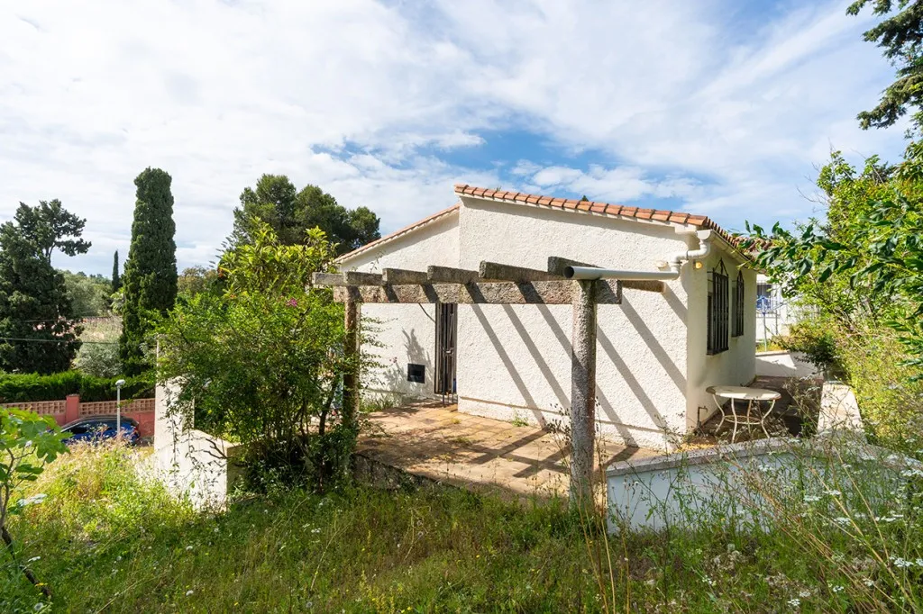 a16ce77a-0468-4a0d-a4e4-41fd6809246b