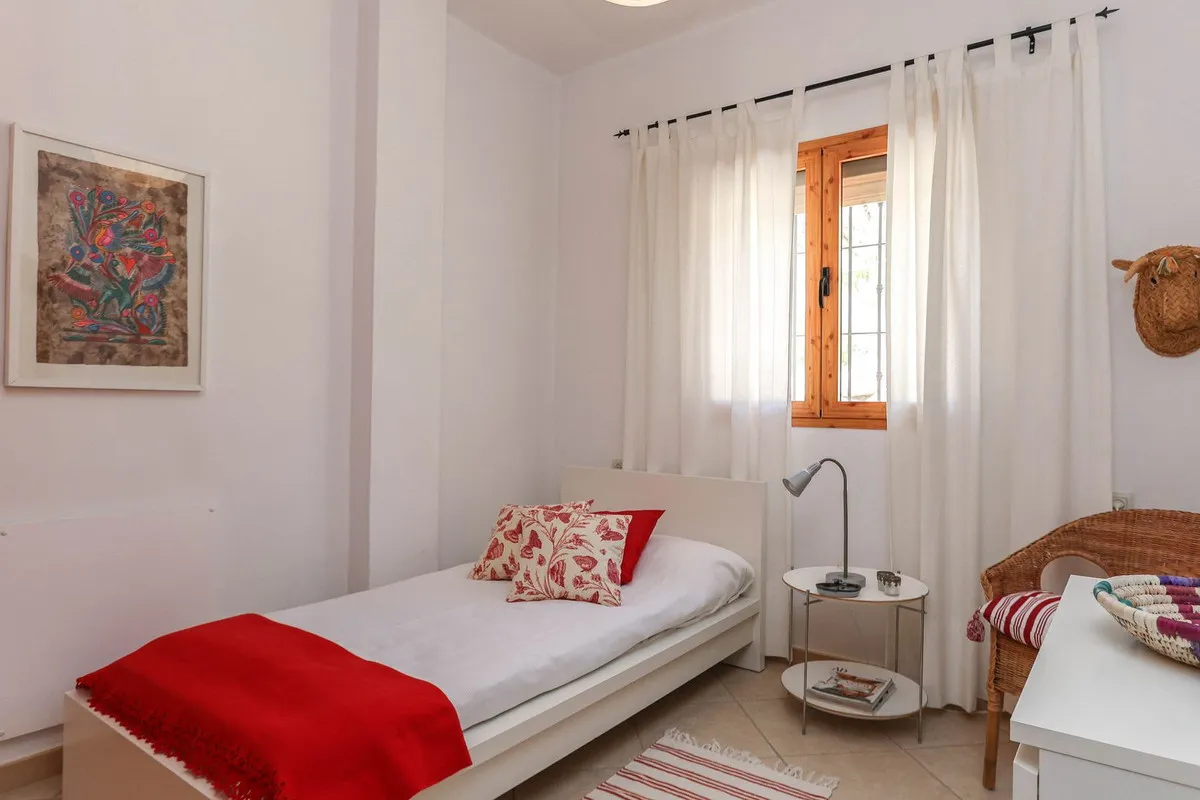 178767d4-b139-4415-8ea8-9ae85f8b1602